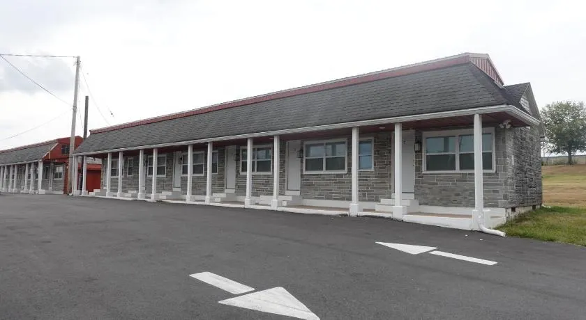 Freedom Inn Motel  - Image 1