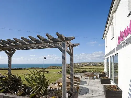 Elements Hotel and Bistro - Image 1