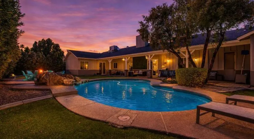 Sunny Daze in Old Town Scottsdale - Heated Pool - Image 1