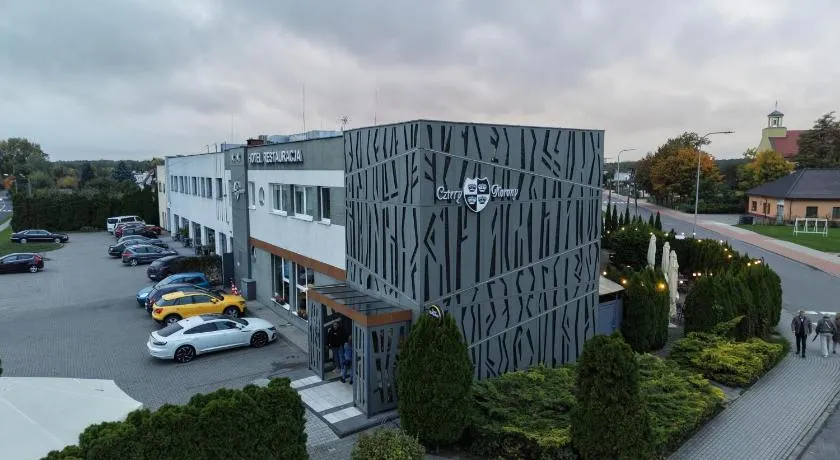 Hotel Cztery Korony - Image 1