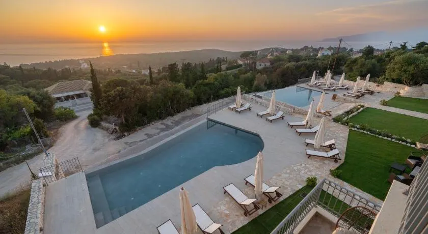 THISEFS luxury apartments Kefalonia - Image 1