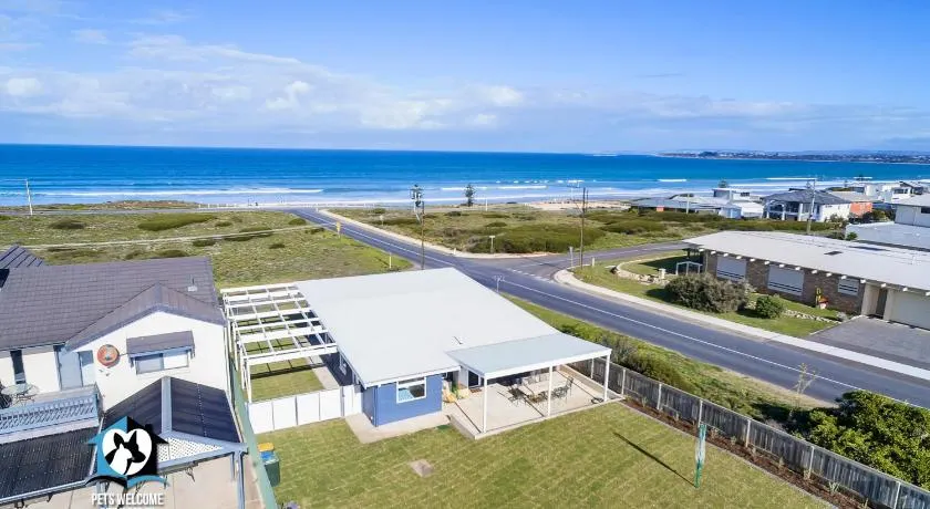 Cool Beach “Shack'' + Spectacular Views + Netflix - Image 1