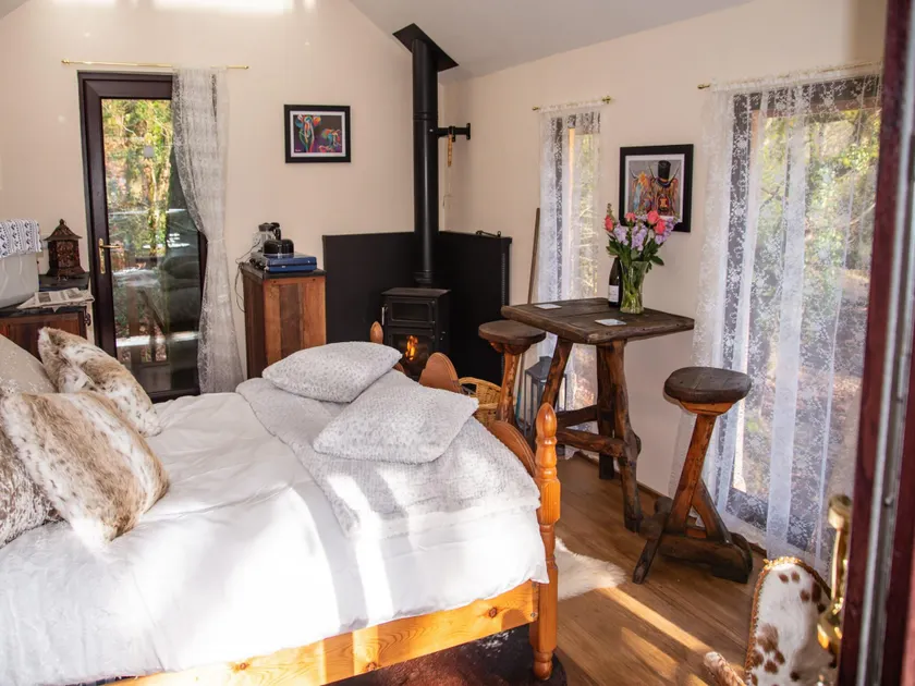 Finest Retreats - The Tree House - Eco-Friendly, Back to Nature Experience - Image 1