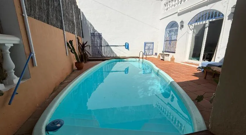La Villa de la piscina Privada & Chimenea Chilches pueblo - Image 1