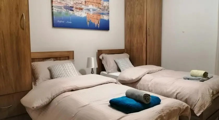 Seabreeze Apartment - Image 1