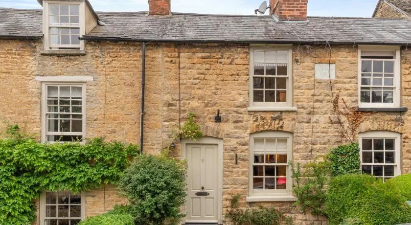 Vine Cottage, Charlbury - Image 1