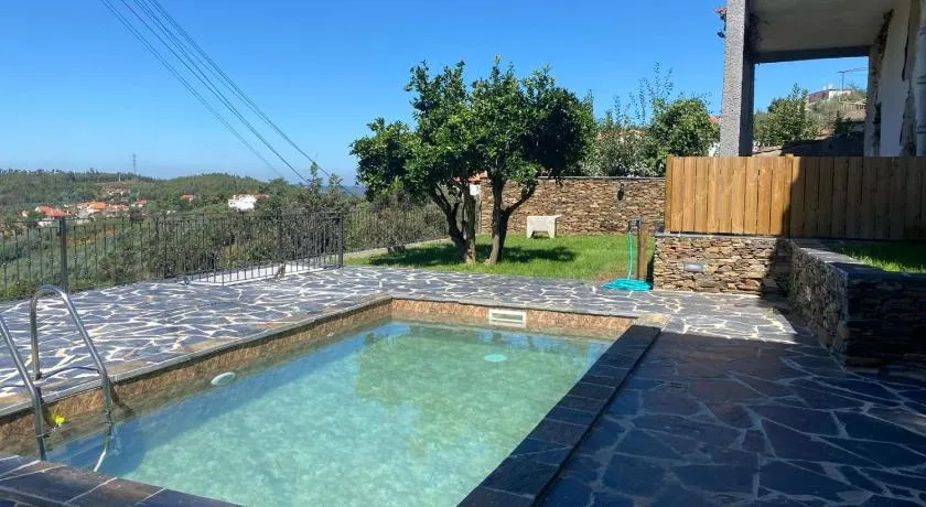 Casa da Meia Encosta - Image 1
