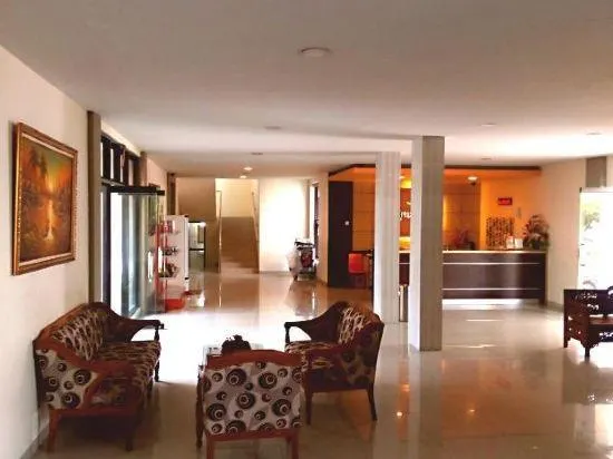 Just Inn Solo - Image 1