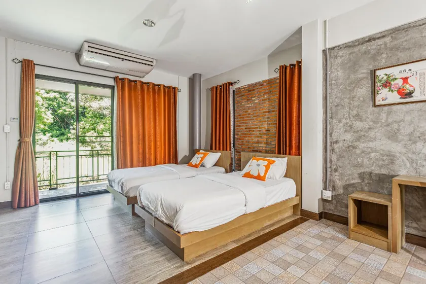 Busaya Resort & Cuisine - Image 1
