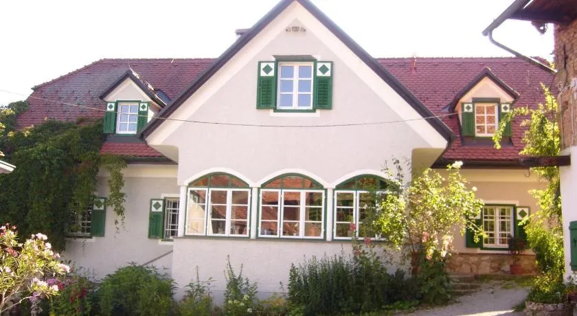 Hirschenhof - Image 1