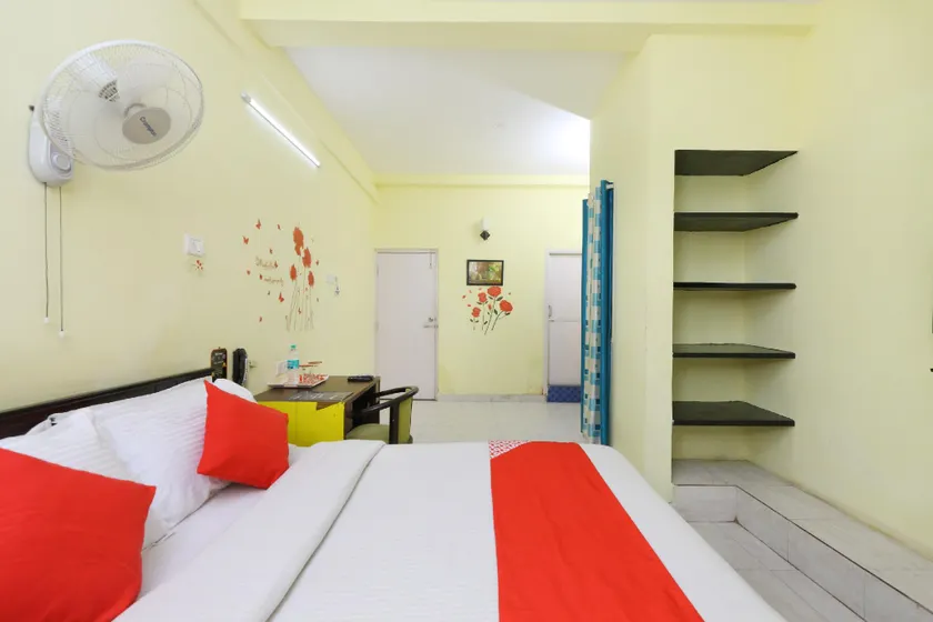 Hotel O India Gate Par View - Image 1