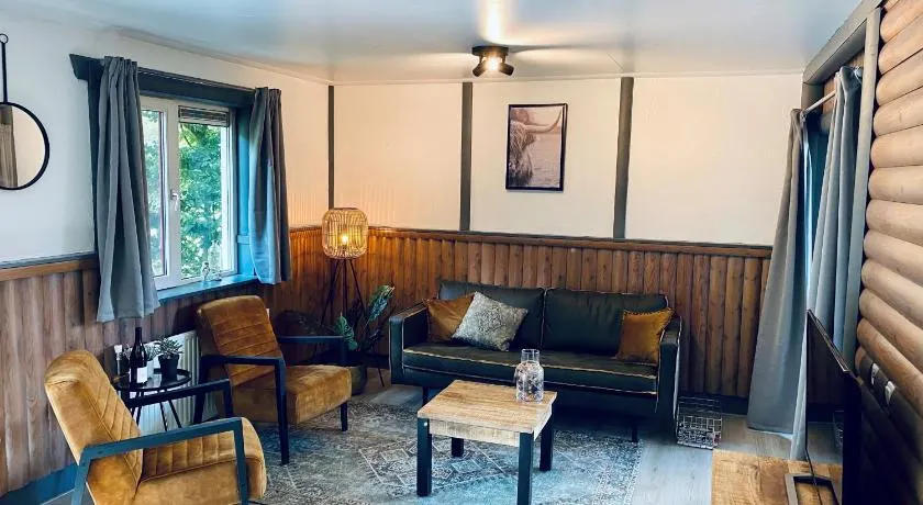 Drentse Sleutels 6 persoons huisje met jacuzzi - Image 1