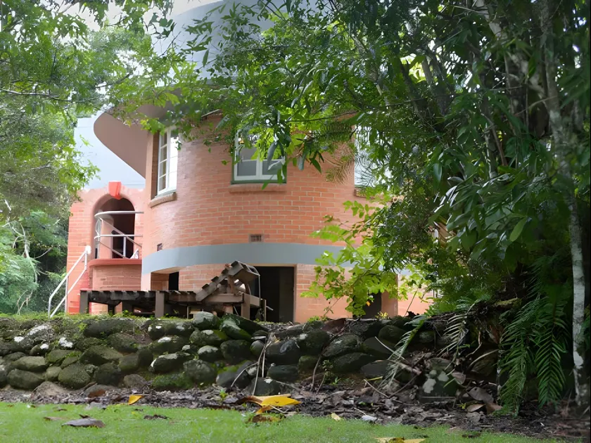 Babinda Quarters - Image 1