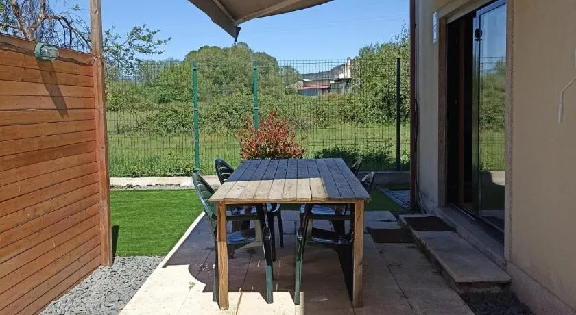 Mini Apartamento de 30 mts en Chaves - Image 1