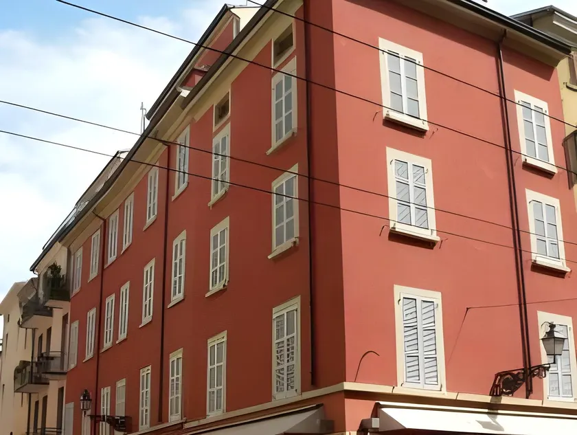 Savoy Hotel - Image 1
