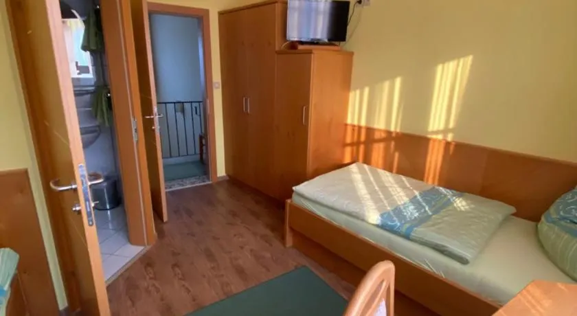 Gästehaus zwei Einzelbetten Nähe Krems an der Donau - Image 1