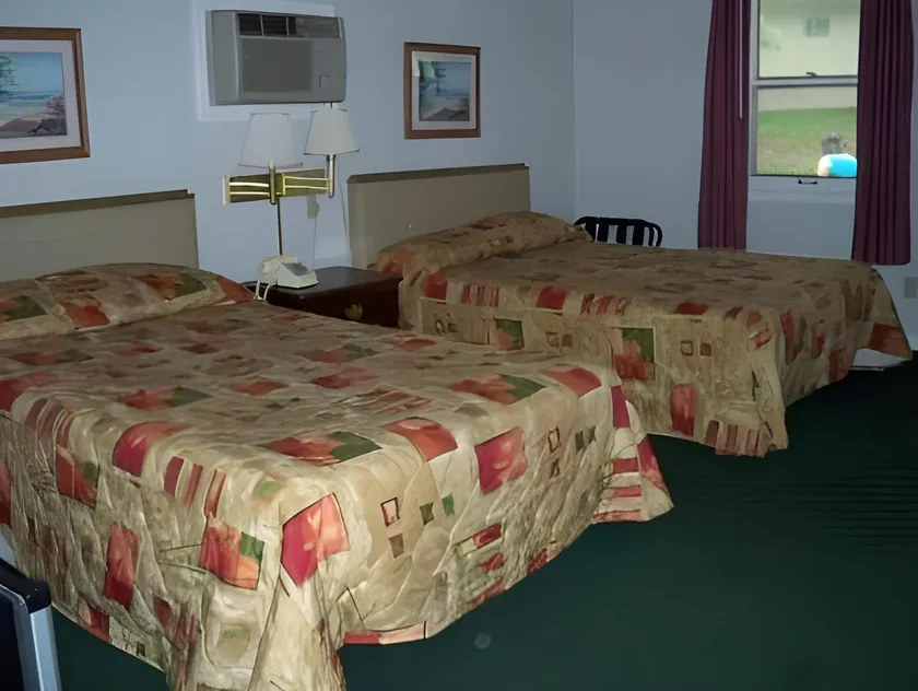 Pennswoods Inn - Image 1