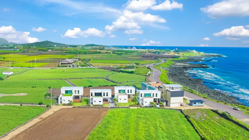 casadelfino in jeju - Image 1