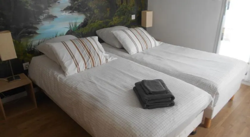 DK Guest House Chambre Privée chez l'Hôte - Image 1