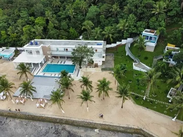 Namanday Island Resort - Image 1