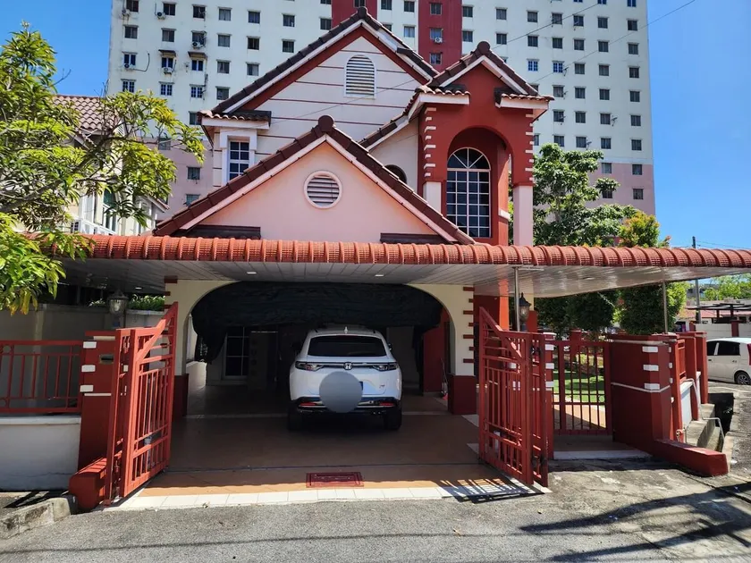 Urban Sanctuary Homestay-10 pax - Image 1