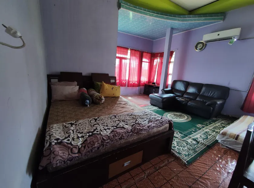 OYO 90633 Graha Dirham Homestay - Image 1