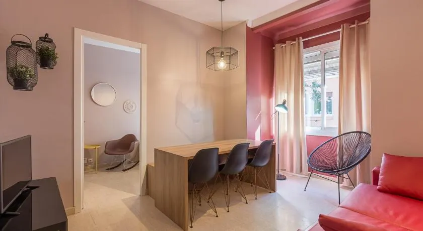 ApartEasy - Plaza España & Fira - Image 1