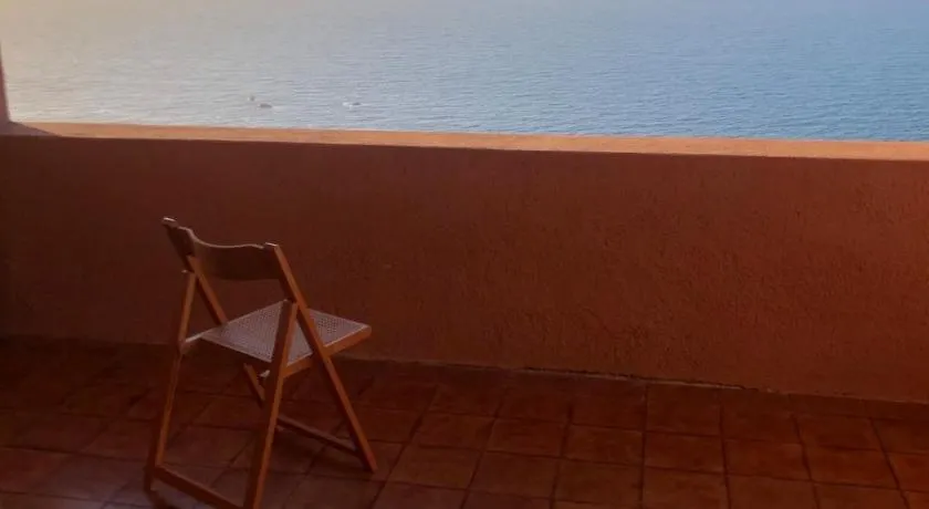 Appartement 'Il Belvedere Di Achille' avec vue sur mer, terrasse privée et climatisation - Image 1