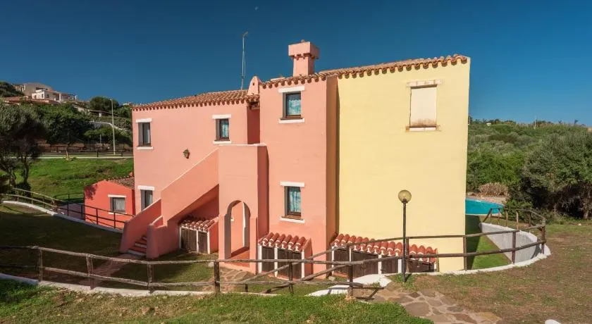 Sea & Villas Hotel Stintino - Image 1