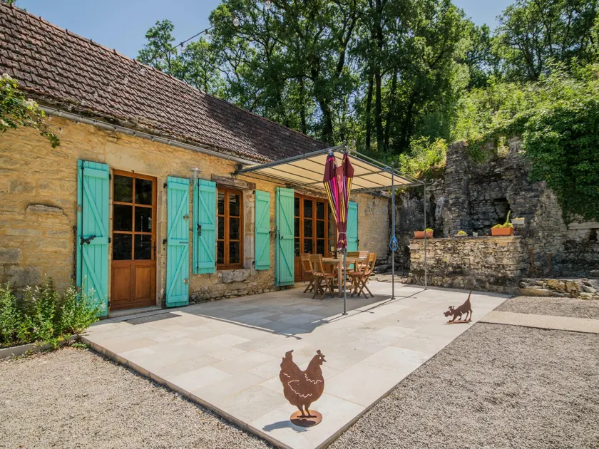 Dordogne Poolside Escape - Image 1