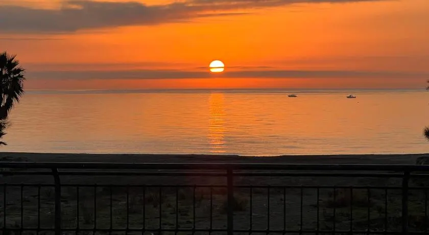 PLAYALUZ - Image 1