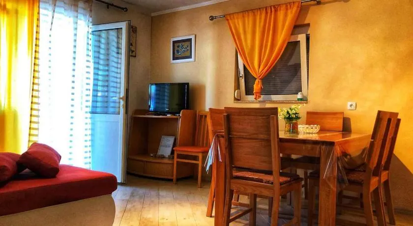 Apartments in Banjol - Insel Rab 16070 - Image 1