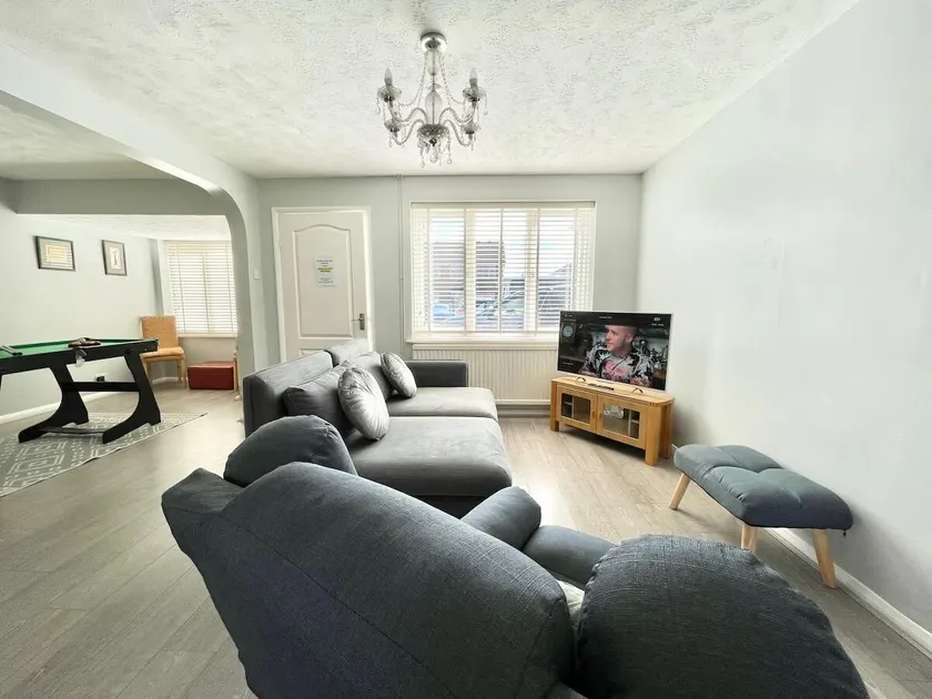 Haven House - Image 1