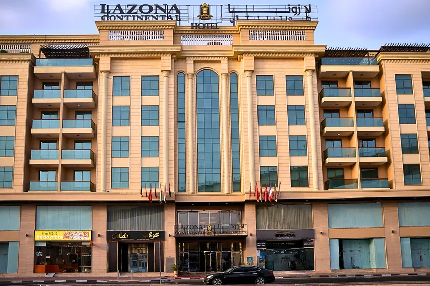 La Zona Continental Hotel - Image 1