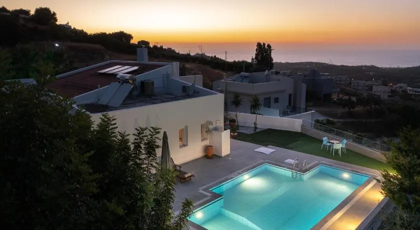 Felix villa with heated pool and amazing sea view - Image 1