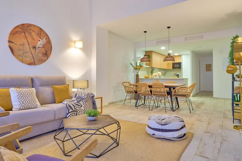 weforyou Ola Puerto Marina Apartment - Image 1