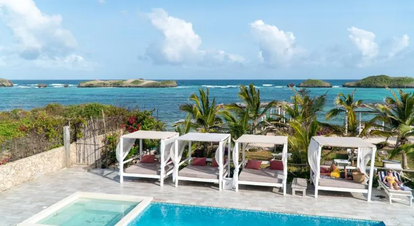Visiwa Beach Resort - Image 1