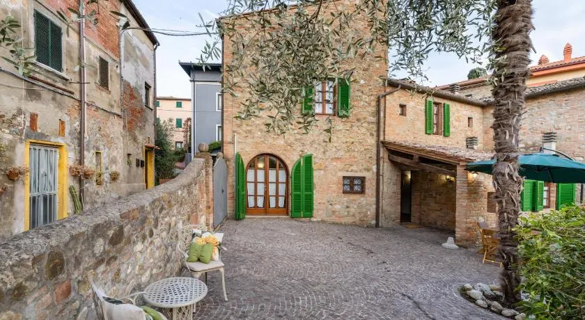Lajatico Rentals - Casa di Alice nel Borgo - Image 1
