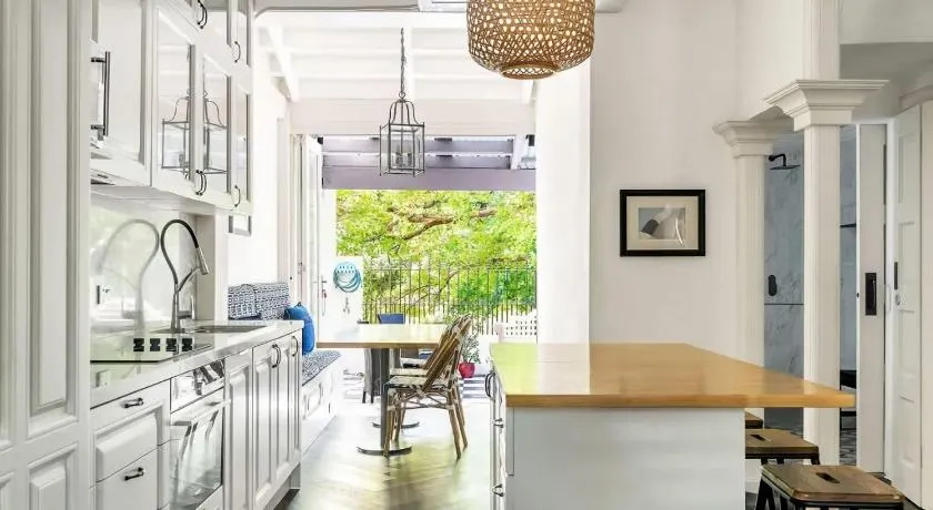 Multi Level Surry Hills Home with Terrace - Image 1
