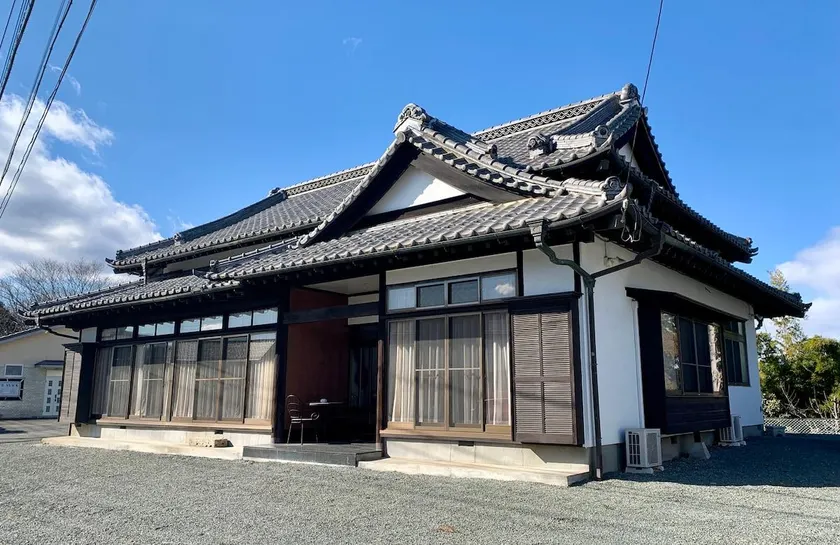 Mitsuba House - Image 1