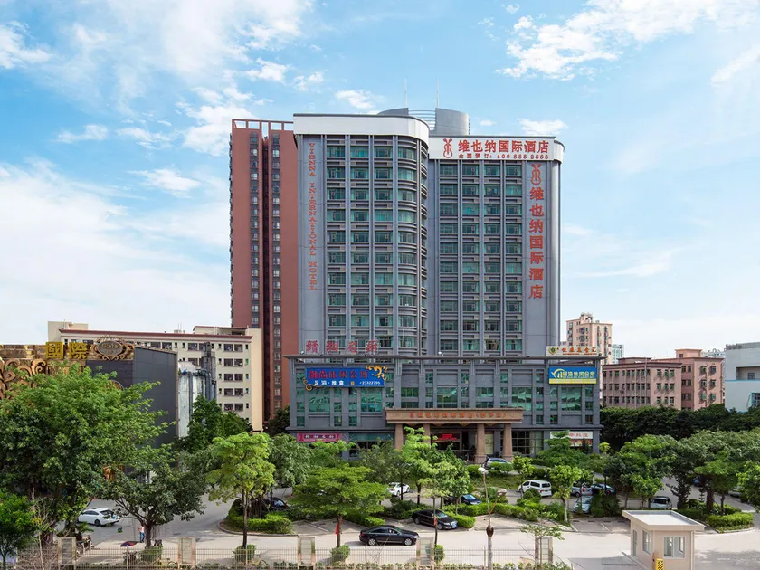 Vienna Hotel Shajing - Image 1
