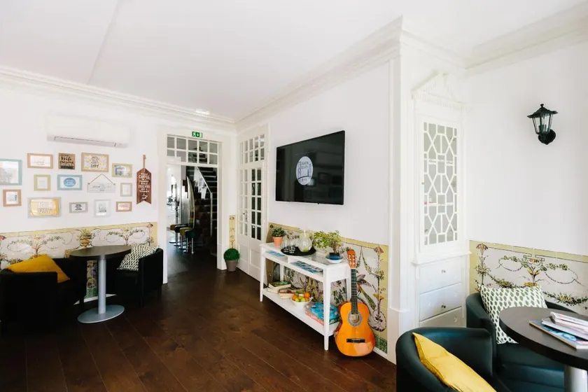 Lisbon South Hostel - Image 1