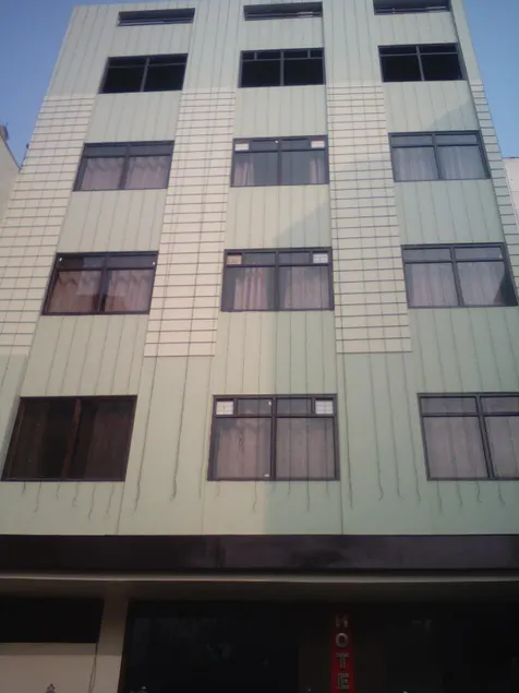 Hotel Rahil Palace - Image 1