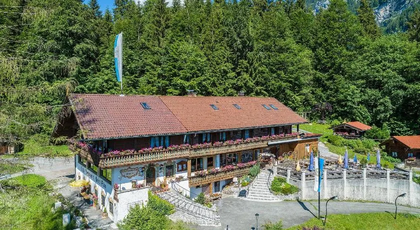Gröbl-Alm Haus zur schönen Aussicht - Image 1