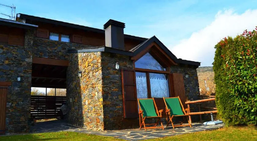 Casa con jardín en Guils - Image 1