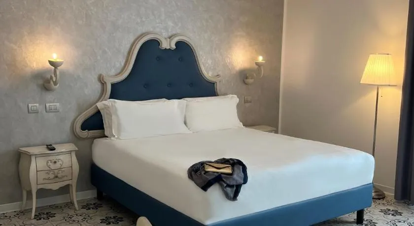 PLAZA Boutique Hotel - Tropea - Image 1