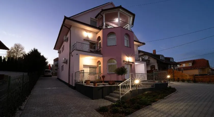 Villa Lotus - Image 1