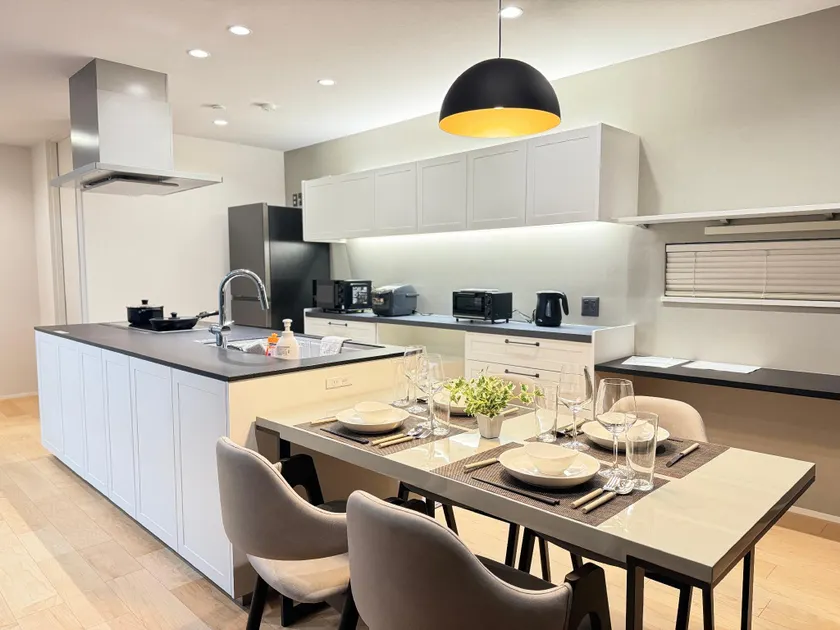 Akikawa Toshima 1 | 20 mins to Airport | 3LDK House | Up to 6 Guests - Image 1