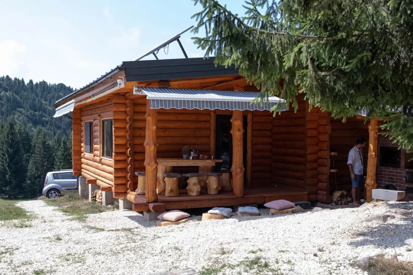 Unique chalet in Maramures, nature, fully equipped - Image 1