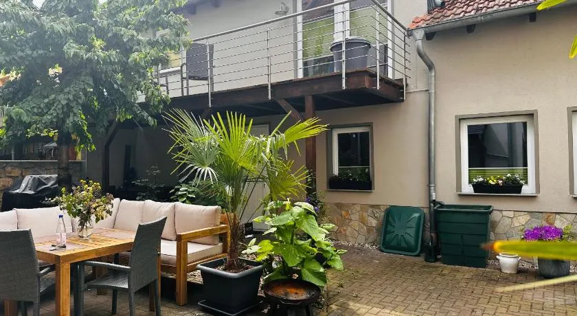 Idyllisches Haus Ferienwohnung in Jena direkt an der Saale - Image 1